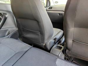 Volkswagen Polo sedan 1.6 Comfortline - Image 21