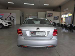 Volkswagen Polo sedan 1.6 Comfortline - Image 5