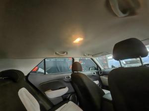Hyundai Venue 1.2 Premium - Image 23