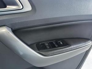 Ford Everest 3.2TDCi XLT - Image 22