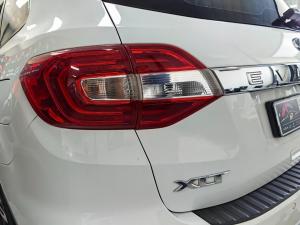 Ford Everest 3.2TDCi XLT - Image 6