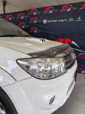 Toyota Fortuner 3.0D-4D Ltd edition auto - Image 10