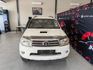 Toyota Fortuner 3.0D-4D Ltd edition auto - Image 2
