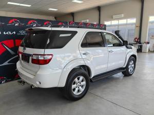 Toyota Fortuner 3.0D-4D Ltd edition auto - Image 5