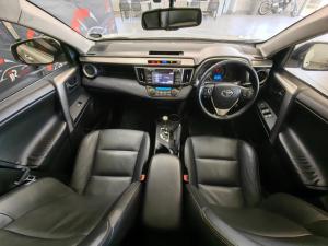 Toyota RAV4 2.5 AWD VX - Image 13