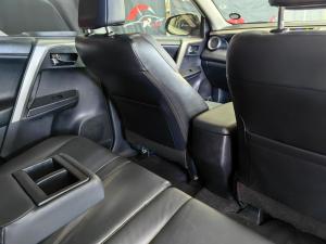 Toyota RAV4 2.5 AWD VX - Image 25