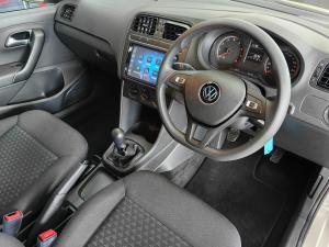 Volkswagen Polo Vivo hatch 1.4 - Image 14