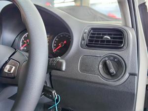 Volkswagen Polo Vivo hatch 1.4 - Image 20