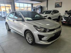 Kia Rio hatch 1.2 LS - Image 1