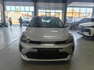 Kia Rio hatch 1.2 LS - Image 2