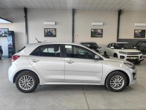 Kia Rio hatch 1.2 LS - Image 3