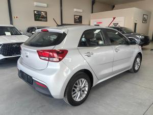 Kia Rio hatch 1.2 LS - Image 4