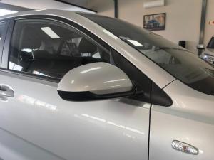 Kia Rio hatch 1.2 LS - Image 7
