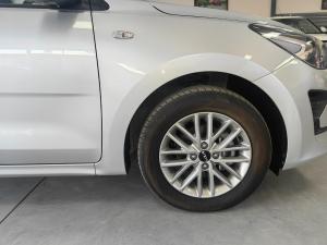 Kia Rio hatch 1.2 LS - Image 9