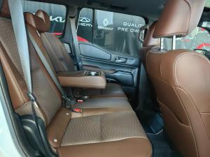Toyota Land Cruiser Prado 2.8GD VX-R - Image 21