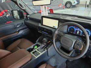 Toyota Land Cruiser Prado 2.8GD VX-R - Image 9