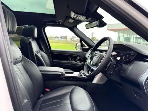 Land Rover Range Rover P530 HSE - Image 13