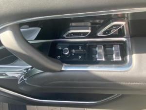 Land Rover Range Rover P530 HSE - Image 26