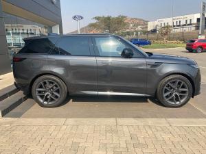 Land Rover Range Rover Sport D350 Dynamic HSE - Image 4