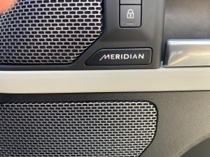 Land Rover Defender 110 D300 X-Dynamic SE - Image 18