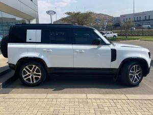 Land Rover Defender 110 D300 X-Dynamic SE - Image 6
