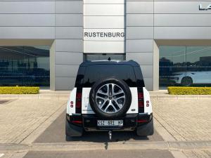 Land Rover Defender 110 D300 X-Dynamic SE - Image 7