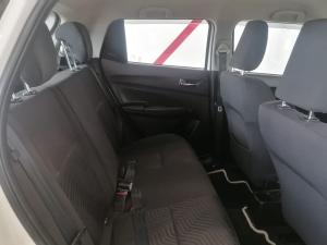 Suzuki Swift 1.2 GLX manual - Image 12