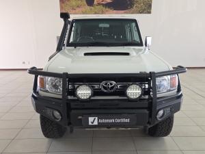 Toyota Land Cruiser 79 4.5D-4D V8 double cab LX - Image 4