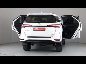 Toyota Fortuner 2.4GD-6 auto - Image 9