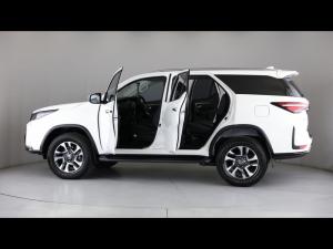 Toyota Fortuner 2.4GD-6 auto - Image 11