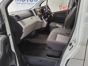 Toyota Quantum 2.8 LWB panel van - Image 7