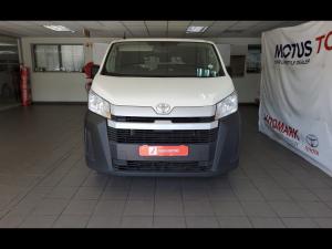 Toyota Quantum 2.8 LWB panel van - Image 4