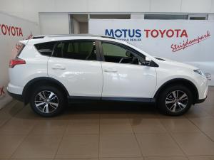 Toyota RAV4 2.0 GX auto - Image 3