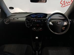 Toyota Etios Cross 1.5 Xs - Image 6