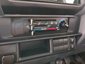 Toyota Land Cruiser 79 2.8 GD-6S/C - Image 16