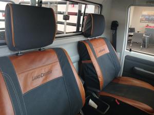 Toyota Land Cruiser 79 2.8 GD-6S/C - Image 17
