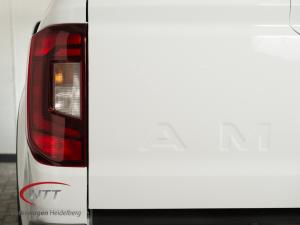 Volkswagen Amarok 2.0TDI 125KW Life automatic D/C - Image 12