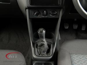 Volkswagen Polo Vivo 1.4 Life - Image 18