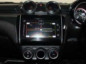 Suzuki Swift 1.2 GLX - Image 11