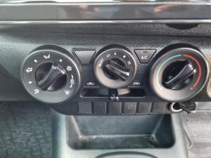 Toyota Hilux 2.0 VvtiP/U Single Cab - Image 17