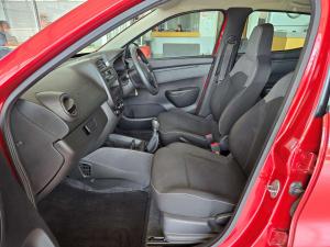 Renault Kwid 1.0 Expression / Life 5-Door - Image 11