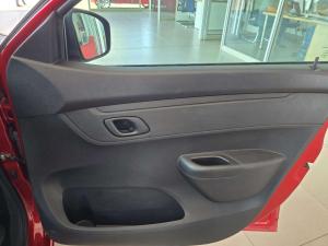 Renault Kwid 1.0 Expression / Life 5-Door - Image 14
