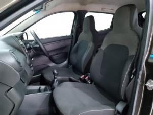 Renault Kwid 1.0 Expression - Image 6