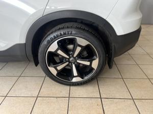 Volvo XC40 D4 AWD Momentum - Image 10