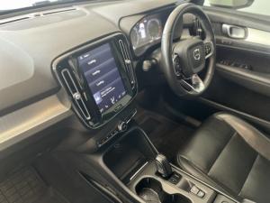 Volvo XC40 D4 AWD Momentum - Image 7