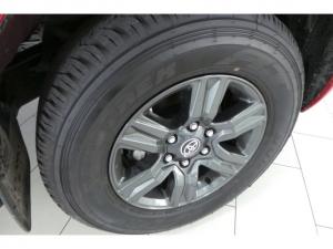 Toyota Hilux 2.4GD-6 Xtra cab Raider manual - Image 14
