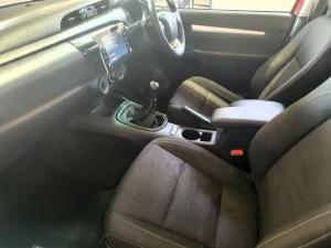 Toyota Hilux 2.4GD-6 Xtra cab Raider manual - Image 9