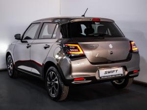 Suzuki Swift 1.2 GLX manual - Image 3