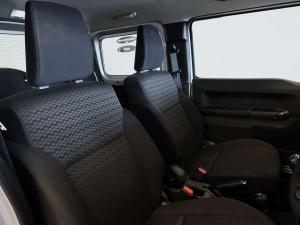 Suzuki Jimny 1.5 GLX AllGrip 3-door manual - Image 11