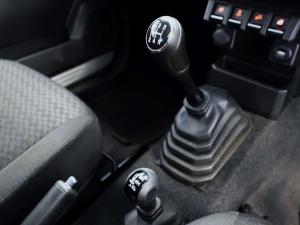 Suzuki Jimny 1.5 GLX AllGrip 3-door manual - Image 14